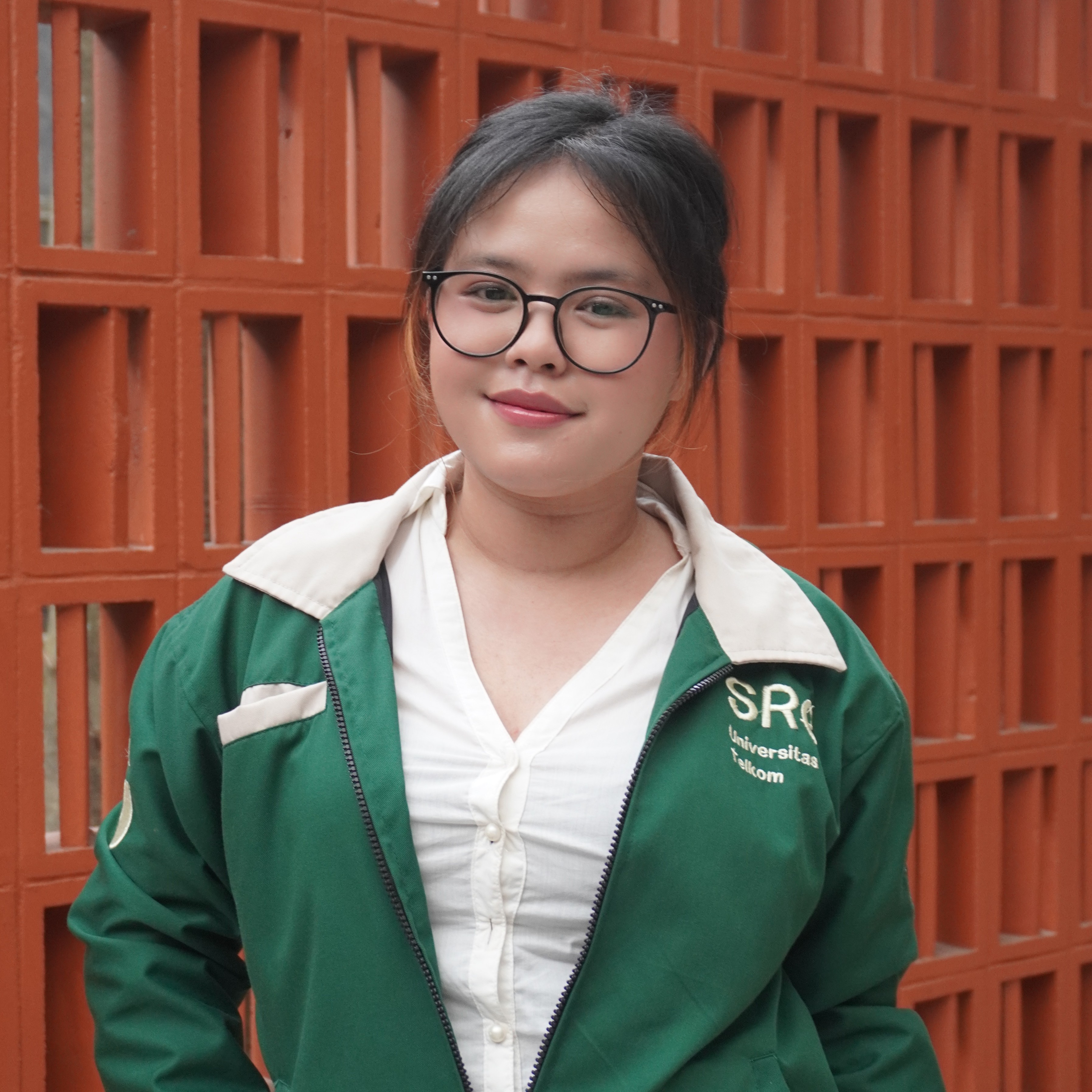 Nattaya Elfrida Tabina